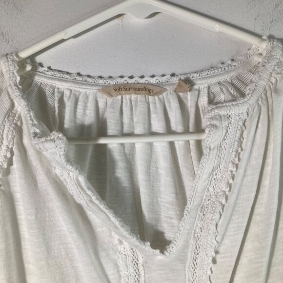 Womens XS Soft Surroundings V Neck Embroidered Mesh Lace Applique Blouse Flaw - Picture 4 of 11